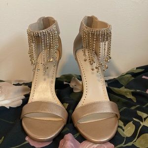 Adrienne Vittadini Gold heels